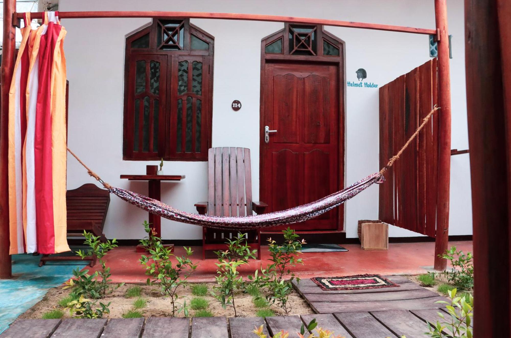 Surfers Park Arugambay Bed & Breakfast อารูกัมเบย์ ภายนอก รูปภาพ