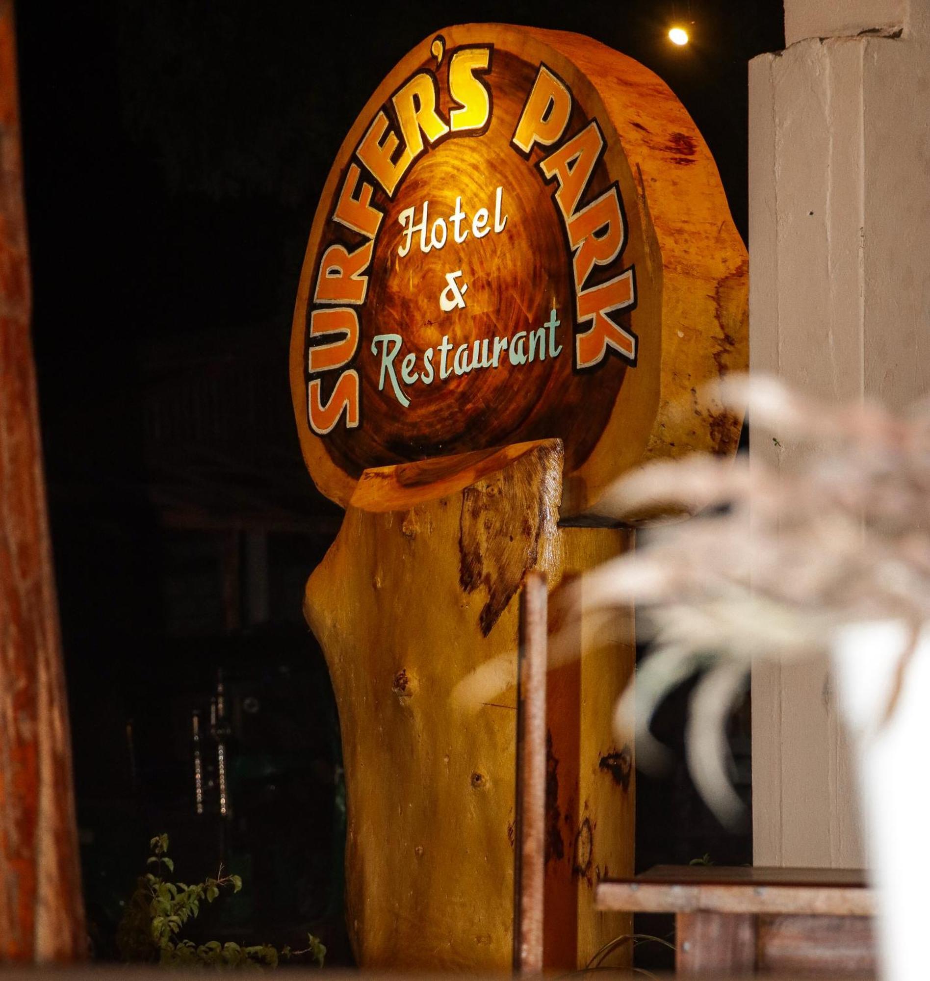 Surfers Park Arugambay Bed & Breakfast อารูกัมเบย์ ภายนอก รูปภาพ